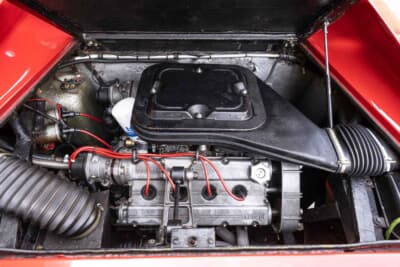 3万2200ポンド（邦貨換算約650万円）で落札されたフェラーリ「308GT4」（C）Bonhams