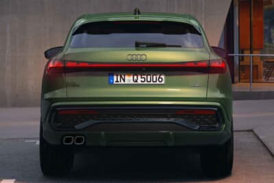 アウディQ5：ブレーキライト面積を広げ後続車に警告する