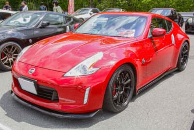 日産 Z34型フェアレディZ：“赤いスポーツカー”という響きも好きだったので、ボディカラーは赤にこだわって探した