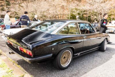 いすゞ 117クーペ：足まわりはイスズスポーツのオリジナル