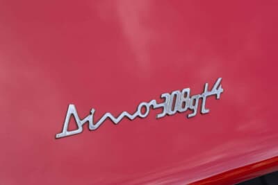 3万2200ポンド（邦貨換算約650万円）で落札されたフェラーリ「308GT4」（C）Bonhams