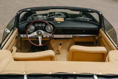 43万2500英ポンド（邦貨換算約8530万円）で落札されたマセラティ「3500GTスパイダー」（C）Courtesy of RM Sotheby's