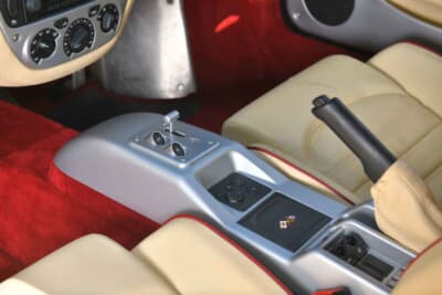 5万5200ポンド（邦貨換算1115万円）で落札されたフェラーリ「360モデナ」（C）Bonhams