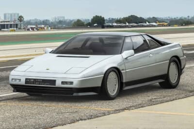 価格応談で現在も販売中のロータス「エトナ」(C)Courtesy of Broad Arrow