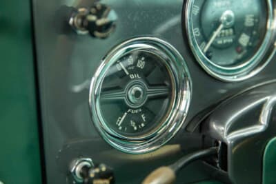 42万1250英ポンド(邦貨換算約8380万円)で落札されたアストンマーティン「DB4 プロトタイプ」(C)Courtesy of RM Sotheby's