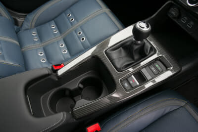 ミツオカ M55 Zero Edition:カーボンパネルはオプション装備