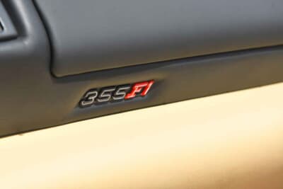 9万7750ポンド（邦貨換算約1444万円）で落札されたフェラーリ「F355スパイダー」（C）Bonhams