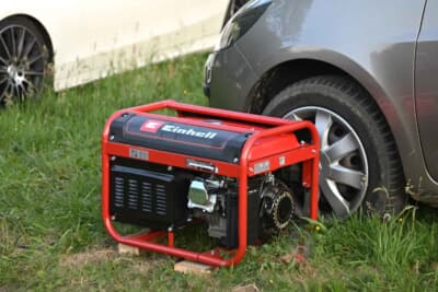 ニュルのキャンプの必需品でしょうけれど、結構煩いですよね