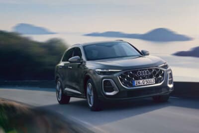 アウディQ5：2L直4直噴ターボTFSIと2L直4直噴ディーゼルターボのTD1エンジンの2タイプ搭載