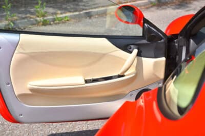 5万5200ポンド（邦貨換算1115万円）で落札されたフェラーリ「360モデナ」（C）Bonhams