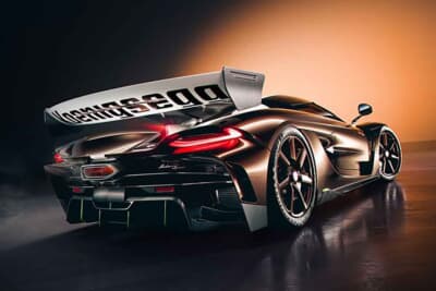 ケーニグセグ・サダイアーズスピア：リアディフューザーの垂直のカナードも迫力。ベンチュリー効果もかなり高そうだ