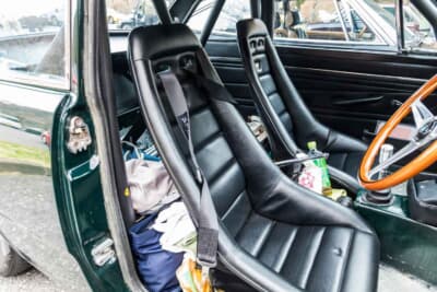 いすゞ ベレット1800GT：CMRバケットを2脚装着した2名乗車仕様となっている