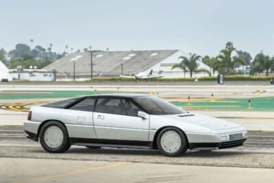 価格応談で現在も販売中のロータス「エトナ」(C)Courtesy of Broad Arrow