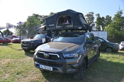 こんなキャンピングスタイルはカッコ良くて憧れますね