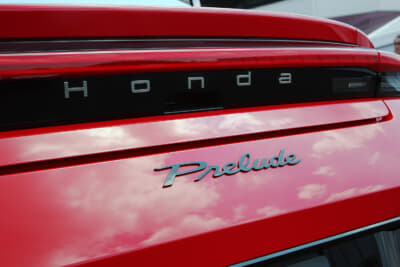 6代目プレリュード：ボディカラーはムーンリットホワイト・パール／メテオロイドグレー・メタリック／クリスタルブラック・パール／フレームレッドの4色を設定