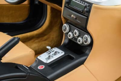 8万500スイスフラン（邦貨換算約1490万円）で落札されたフェラーリ「612スカリエッティ」（C）Bonhams