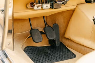 43万2500英ポンド（邦貨換算約8530万円）で落札されたマセラティ「3500GTスパイダー」（C）Courtesy of RM Sotheby's