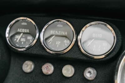 43万2500英ポンド（邦貨換算約8530万円）で落札されたマセラティ「3500GTスパイダー」（C）Courtesy of RM Sotheby's