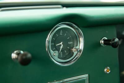 42万1250英ポンド(邦貨換算約8380万円)で落札されたアストンマーティン「DB4 プロトタイプ」(C)Courtesy of RM Sotheby's