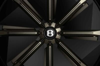 ベントレーEXP 15デザインビジョンコンセプト：スリムで伸びやかな８スポークホイールはエレガントさを表現