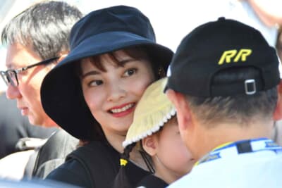 豊田大輔選手の奥様で元宝塚の星蘭ひとみさん とてもとてもお美しくて光り輝いておられました