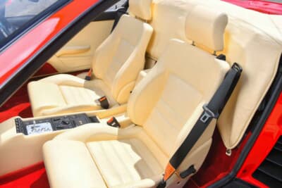 9万7750ポンド（邦貨換算約1444万円）で落札されたフェラーリ「F355スパイダー」（C）Bonhams