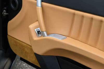 8万500スイスフラン（邦貨換算約1490万円）で落札されたフェラーリ「612スカリエッティ」（C）Bonhams