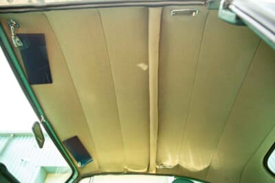 42万1250英ポンド(邦貨換算約8380万円)で落札されたアストンマーティン「DB4 プロトタイプ」(C)Courtesy of RM Sotheby's