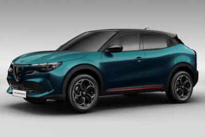 アルファロメオJuniorイブリダ200台限定モデルのプレミアムにはレッドインサートのボディキットが採用されている