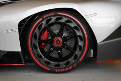 ランボルギーニ・ヴェネーノ：スペイン語で毒を意味する車名