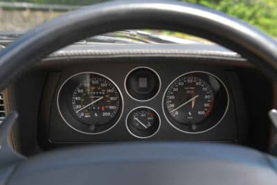 9万7750ポンド（邦貨換算約1444万円）で落札されたフェラーリ「F355スパイダー」（C）Bonhams