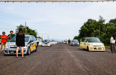 この日は合計で4レースがあったにも関わらず赤旗ゼロ。運転のスキルだけじゃなくマナーやモラルも高いことの何よりの証明だろう