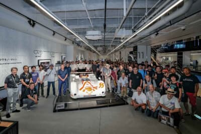 「MIMI5 GC Returns 2025」に参加したレジェンドに加えて、長谷見昌弘さん、見崎清志さん、寺田陽次郎さん、関谷正徳さん、桑島正美さん（サイン会のみ参加）、藤井修二さん、津々見友彦さん、大会実行委員長の鮒子田寛さん、レーシングカーコンストラクターとして深くGCに関わった由良拓也さんによるトークショー＆サイン会が、FSWに隣接する富士モータースポーツミュージアムで行われた