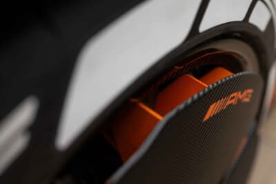 空力だけでなく冷却効果にも着目されたアクティブエロホイールは自家発電機能を備える