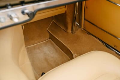 43万2500英ポンド（邦貨換算約8530万円）で落札されたマセラティ「3500GTスパイダー」（C）Courtesy of RM Sotheby's