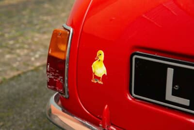 1万1500英ポンド(邦貨換算約230万円)で落札されたオースティン「ミニ1000」(C)Courtesy of RM Sotheby's