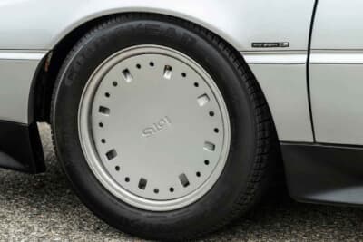 価格応談で現在も販売中のロータス「エトナ」(C)Courtesy of Broad Arrow