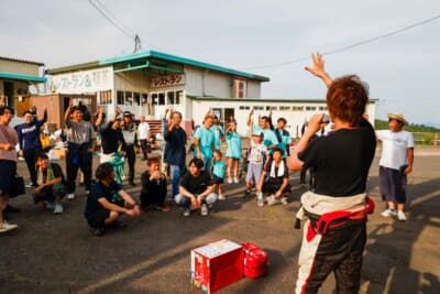 飛び入りも大歓迎のジャンケン大会。HA36カップに参戦する『ラヴィッシュモーターワークス』からはハイオク20ℓをプレゼント！