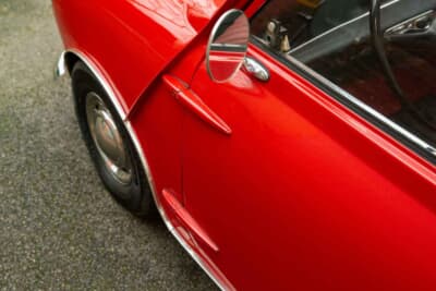 1万1500英ポンド(邦貨換算約230万円)で落札されたオースティン「ミニ1000」(C)Courtesy of RM Sotheby's