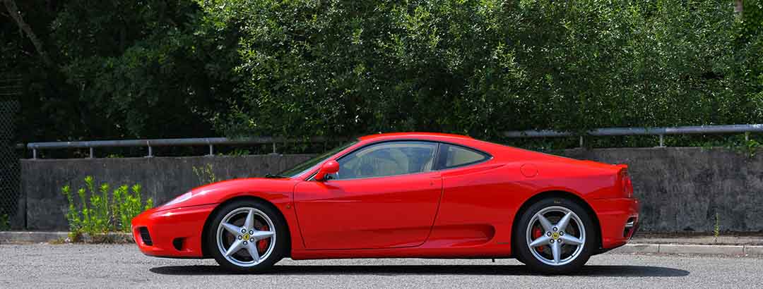 ワンオーナーの低走行距離フェラーリ「360モデナ」の落札額が