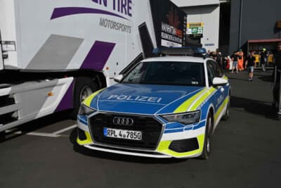 パドックに停まっていたアウディのパトカー　私の住むミュンヘンはBMWが主流なのでなんだか新鮮