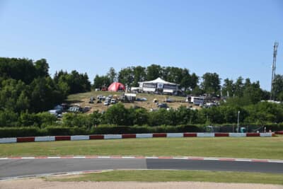 メディアセンターから見えるトヨタのイベント会場