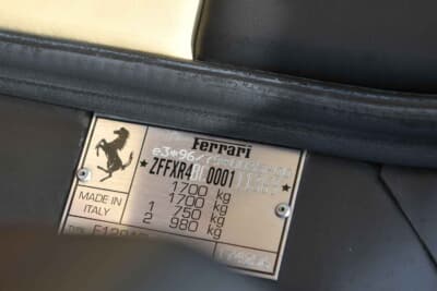 9万7750ポンド（邦貨換算約1444万円）で落札されたフェラーリ「F355スパイダー」（C）Bonhams