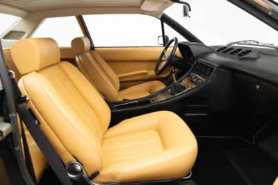 18万4800ドル（邦貨換算約2720万円）で落札されたフェラーリ「400i」（C）Courtesy of RM Sotheby's