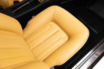 18万4800ドル（邦貨換算約2720万円）で落札されたフェラーリ「400i」（C）Courtesy of RM Sotheby's