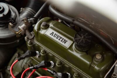 1万1500英ポンド(邦貨換算約230万円)で落札されたオースティン「ミニ1000」(C)Courtesy of RM Sotheby's