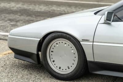 価格応談で現在も販売中のロータス「エトナ」(C)Courtesy of Broad Arrow