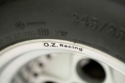  55万5000ドル（邦貨換算約8168万円）で落札されたランボルギーニ「カウンタック 25thアニバーサリー」（C）Courtesy of RM Sotheby's