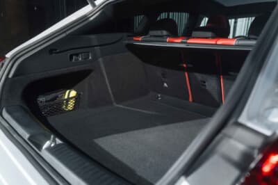 メルセデス・ベンツCLAシューティングブレーク EQテクノロジー：EV化による簡素化でボンネット下に101Lのトランクスペースを確保