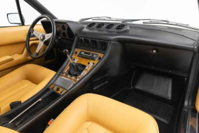 18万4800ドル（邦貨換算約2720万円）で落札されたフェラーリ「400i」（C）Courtesy of RM Sotheby's